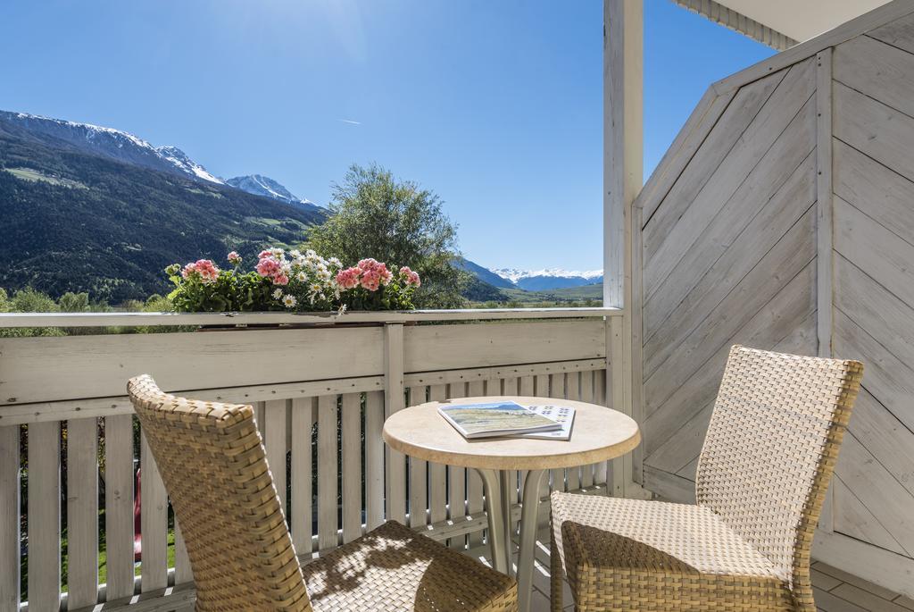Hotel Vinschgerhof Silandro Exterior foto